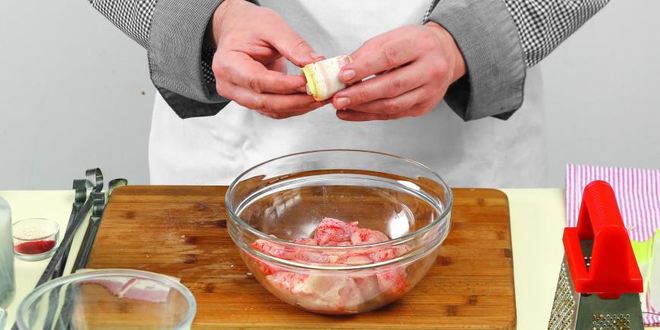 Рецепт шашлычков из курицы с луком-пореем