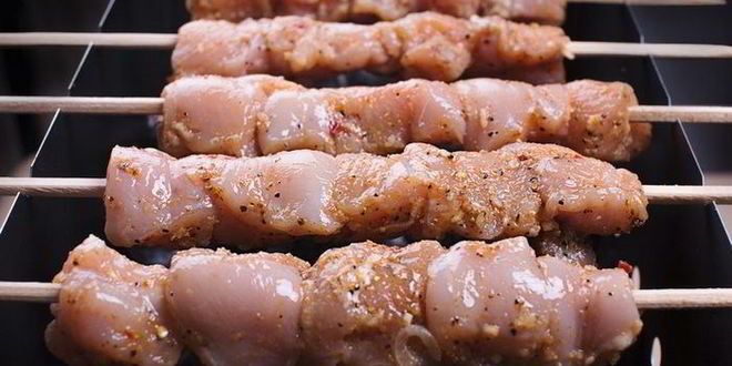 Рецепт шашлыка из курицы в чесночно-луковом маринаде