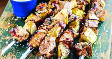 Рецепт Шашлыка из свиной лопатки с яблоками