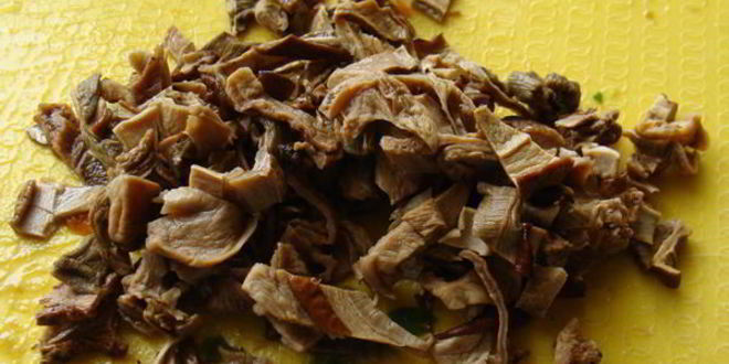 Рецепт капустного шницеля с грибами и овощами