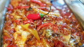 Рецепт Свиных шницелей, запеченных в остром цыганском соусе