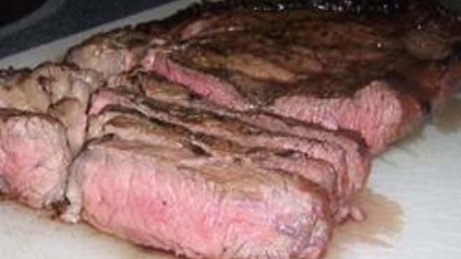 Рецепт говяжьего стейка на гриле с чесноком, имбирем и апельсинами