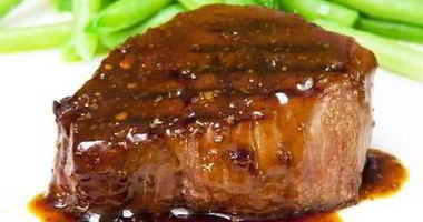 Рецепт Говяжьих стейков в маринаде по-американски