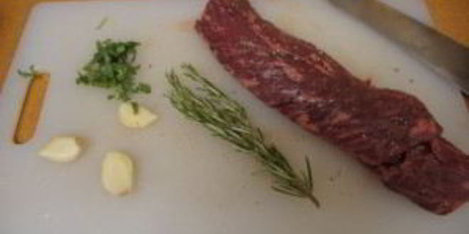 Рецепт стейка из говядины с грибным соусом