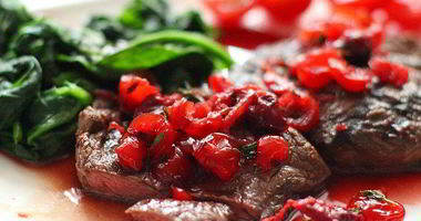 Рецепт Стейка из вырезки с вишневым соусом