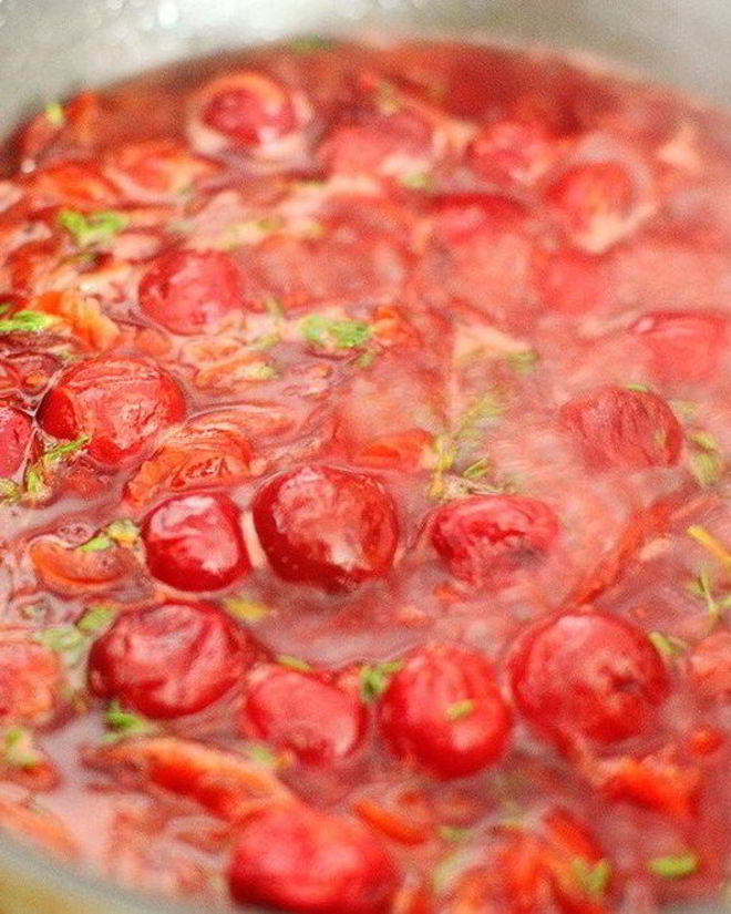 Рецепт стейка из вырезки с вишневым соусом