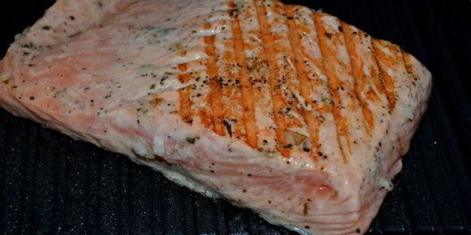 Рецепт стейка семги на вермут-маринаде