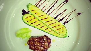 Рецепт Стейка торнедос с трюфельным маслом