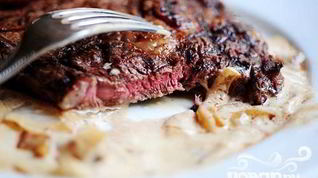 Рецепт Стейка в сырном соусе