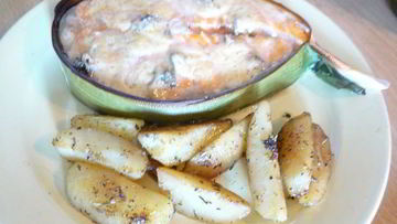 Рецепт Стейков из лосося с голубым сыром