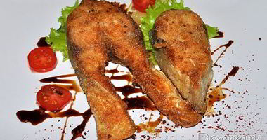 Рецепт Жареных стейков толстолобика