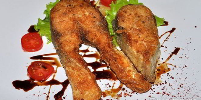 Рецепт Жареных стейков толстолобика