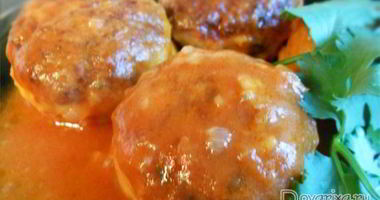 Рецепт Куриных тефтелей в томатном соусе