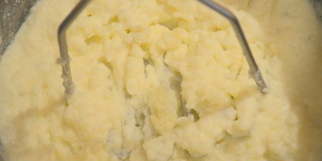 Рецепт куриных тефтелек в картофельных корзиночках