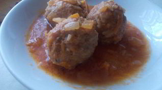 Рецепт Мясных тефтелей с рисом, в томатном соусе Ностальгия