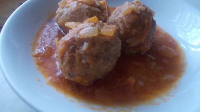 Рецепт мясных тефтелей с рисом, в томатном соусе ностальгия