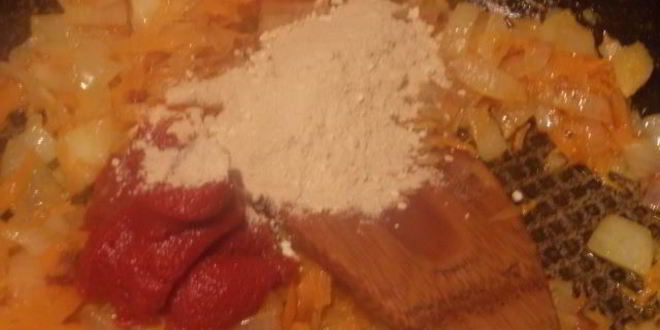 Рецепт мясных тефтелей с рисом, в томатном соусе ностальгия