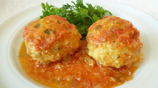 Рецепт нежнейших рыбных тефтелек в кисло-сладком соусе
