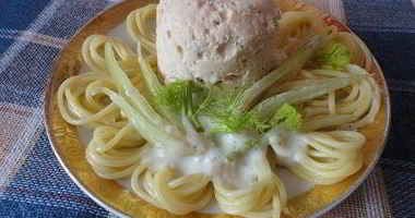 Рецепт Рыбных тефтелей в гнезде из спагетти со сливочным соусом