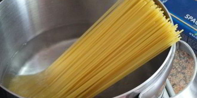 Рецепт рыбных тефтелей в гнезде из спагетти со сливочным соусом