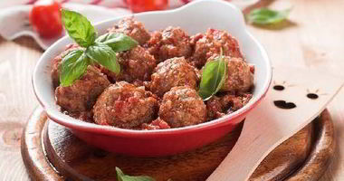 Рецепт Сочных тефтелек в сливочно-томатном соусе