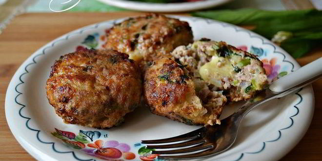 Рецепт Тефтелей из индейки с черемшой