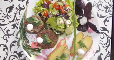 Рецепт Тефтелей из красного риса, запеченные в духовке