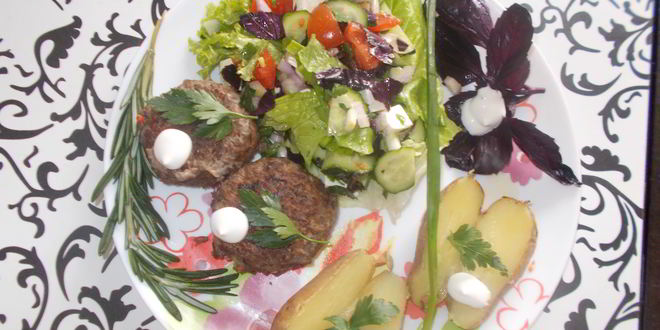 Рецепт Тефтелей из красного риса, запеченные в духовке