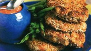 Рецепт Тефтелей из рыбы и картофеля с томатным соусом