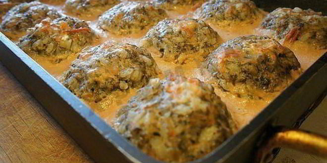 Рецепт Тефтелей с грибами запеченные в духовке в томатно-сметанном соусе