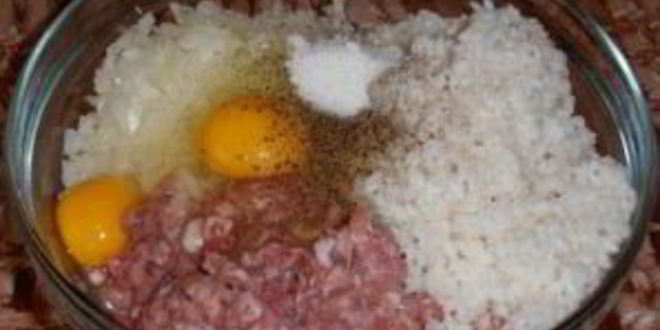 Рецепт тефтелей с моцареллой в томатном соусе