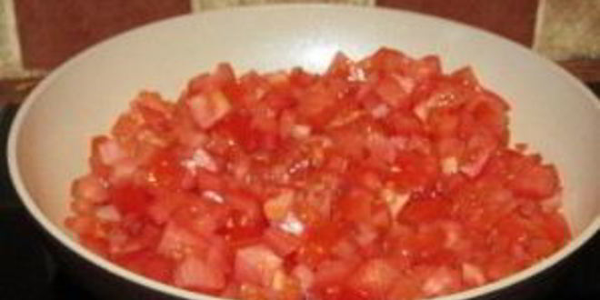 Рецепт тефтелей с моцареллой в томатном соусе