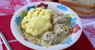 Рецепт Тефтелей с подливкой в мультиварке