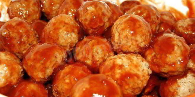 Рецепт Тефтелей в сметанно томатном соусе в мультиварке