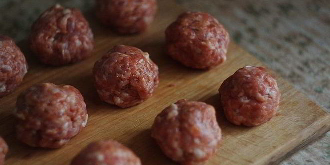 Рецепт тефтелей в томатном соусе