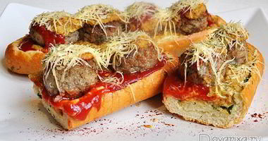 Рецепт Тефтелей, запеченных в багете