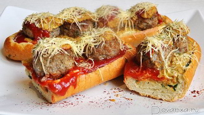 Рецепт тефтелей, запеченных в багете