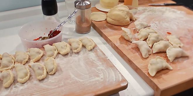 Рецепт теста для вареников с вишней заварное