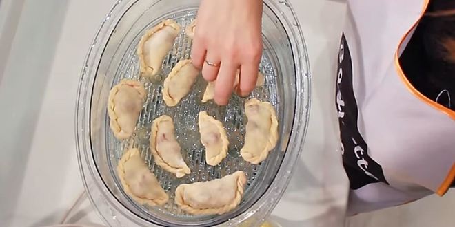 Рецепт теста для вареников с вишней заварное