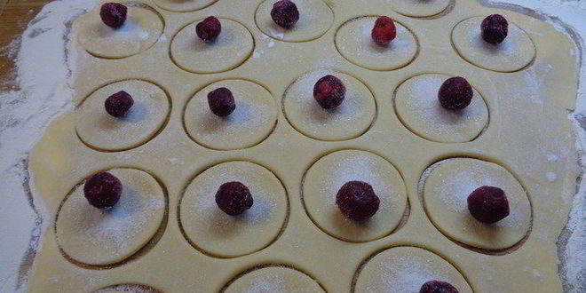 Рецепт вареников из заварного теста с вишней