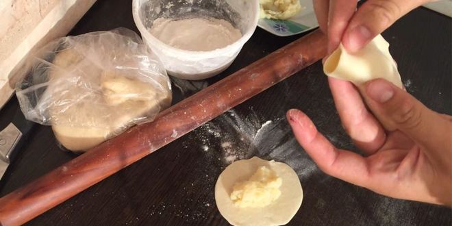 Рецепт вареников на пресном тесте