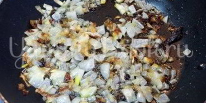 Рецепт вареников с картофелем в горшочках