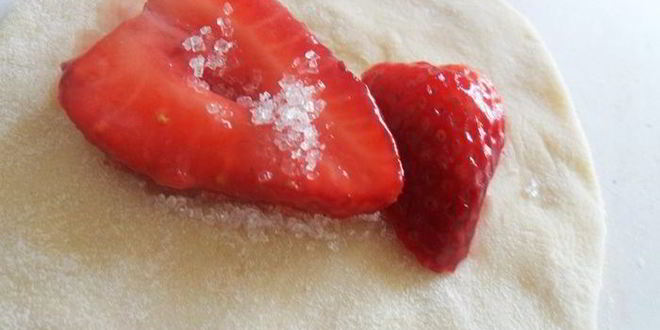 Рецепт вареников с клубникой