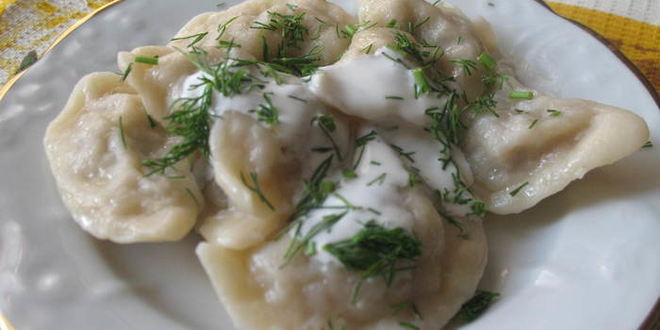 Рецепт Вареников с квашеной капустой и мясным фаршем