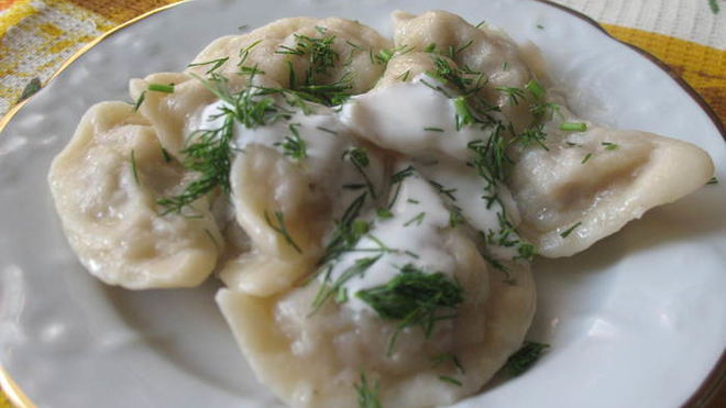 Рецепт вареников с квашеной капустой и мясным фаршем