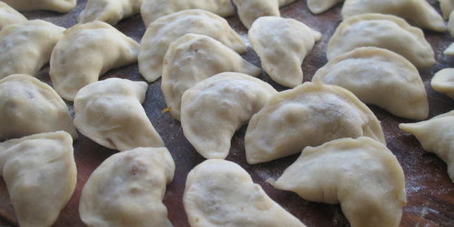 Рецепт вареников с квашеной капустой и мясным фаршем