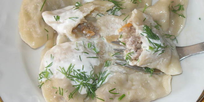 Рецепт вареников с квашеной капустой и мясным фаршем