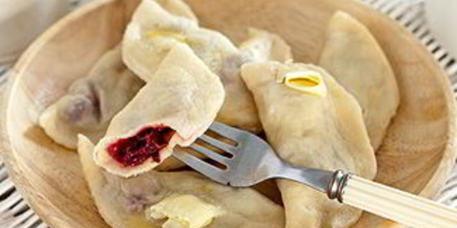 Рецепт Вареников с вишней в мультиварке