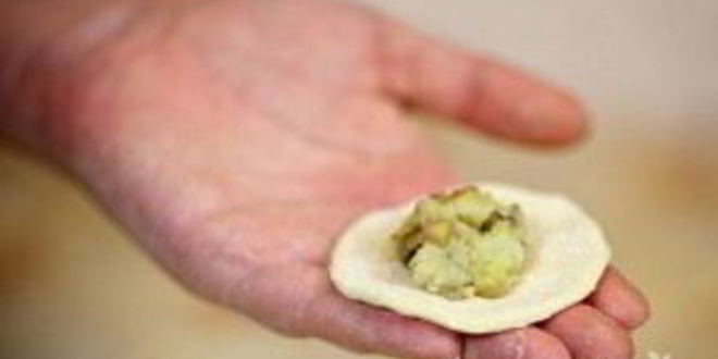 Рецепт вареников с жареными грибами