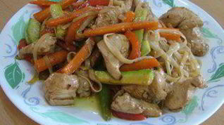 Рецепт Яичной лапши с куриной грудинкой